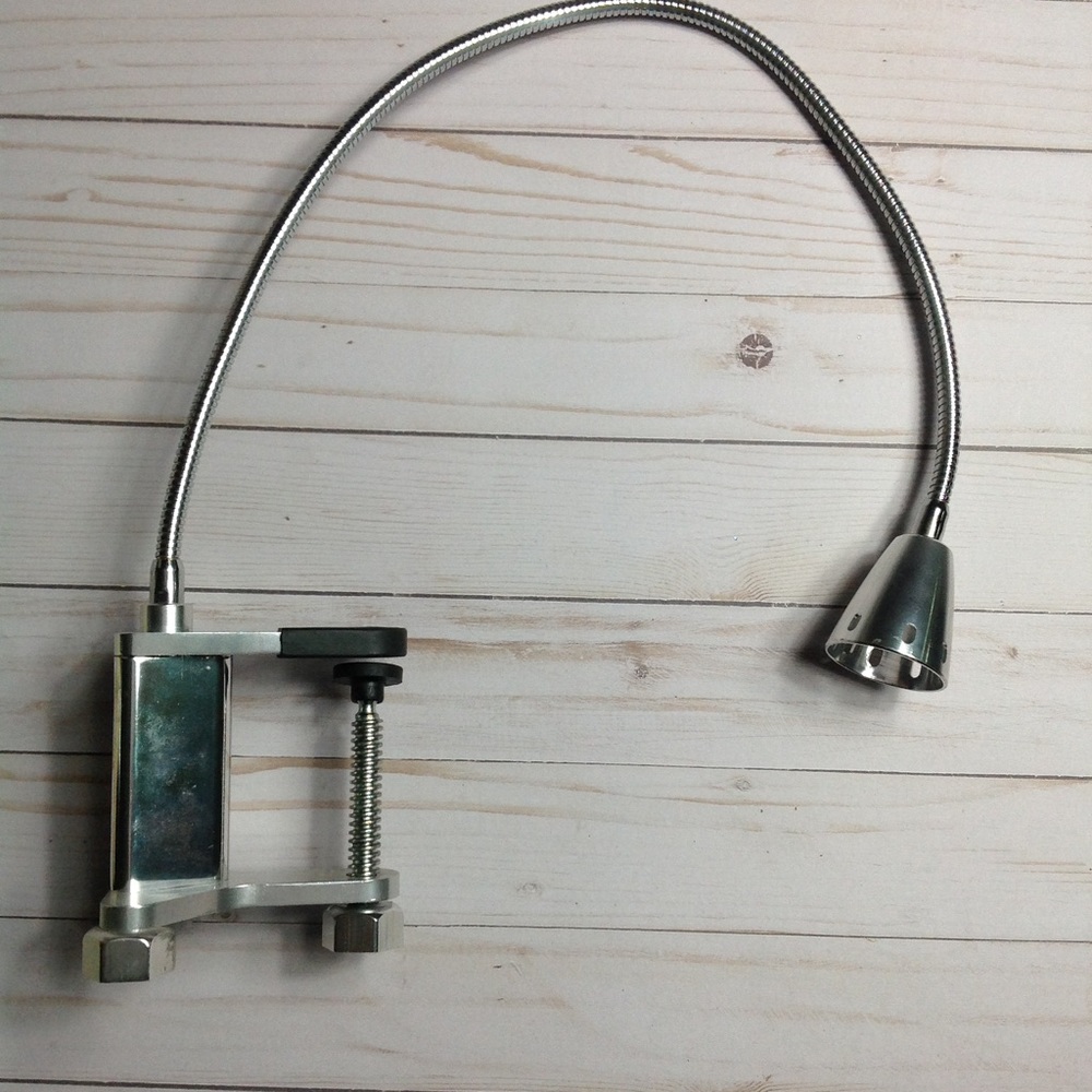 Smart Tools LED clamp light